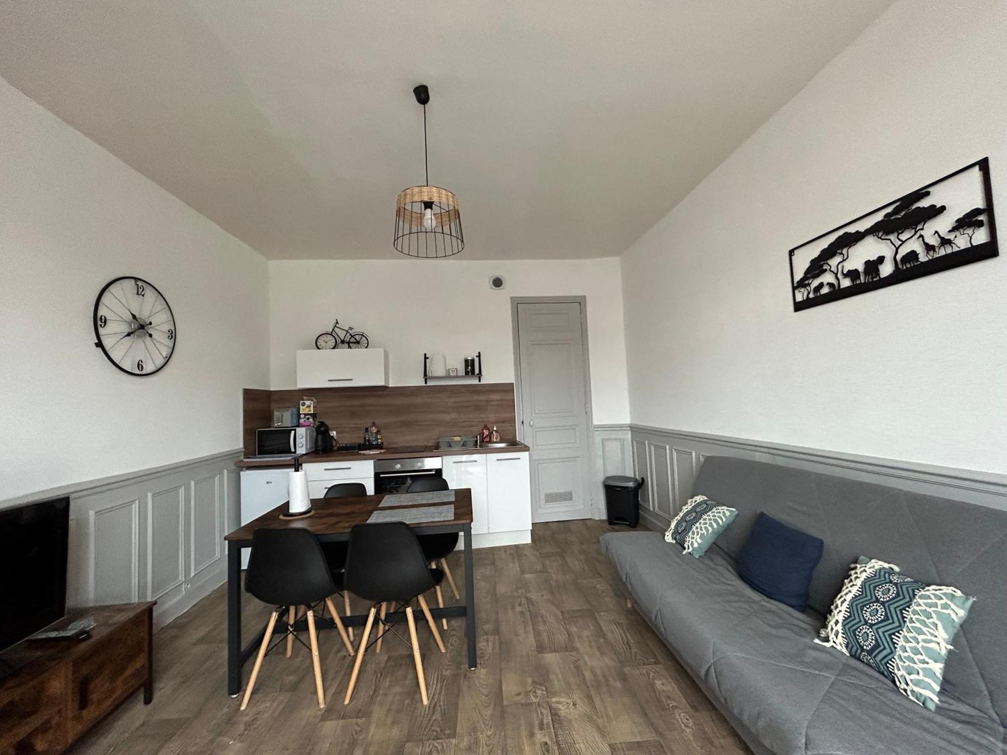 Appartement F1, Refait A Neuf, 150M De La Plage Donville les Bains Bagian luar foto